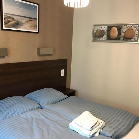 Azzurro Hotel Lukecin Luaran gambar