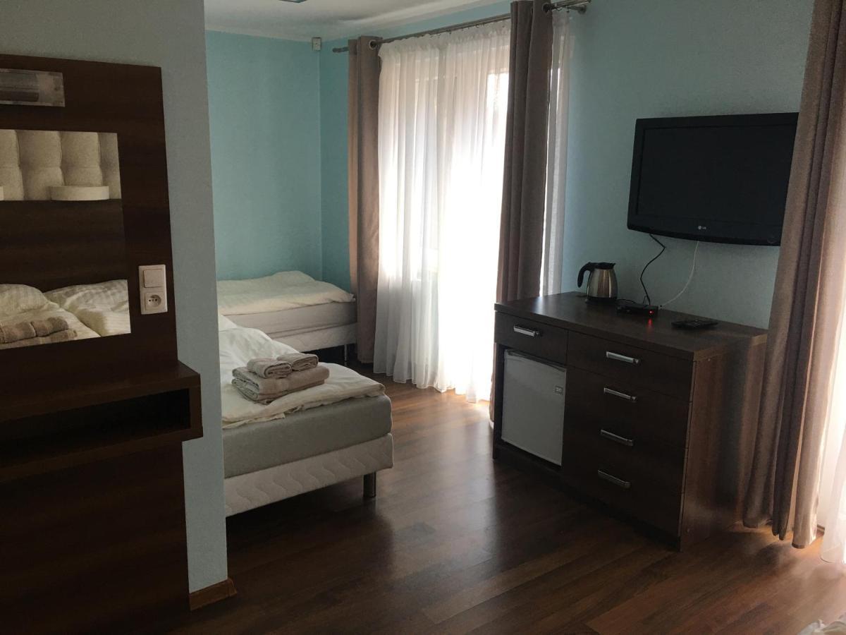 Azzurro Hotel Lukecin Luaran gambar