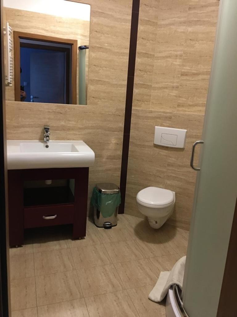 Azzurro Hotel Lukecin Luaran gambar